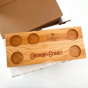 George Strait Código 1530 Tasting Glasses with Wood Serving Board New in Box